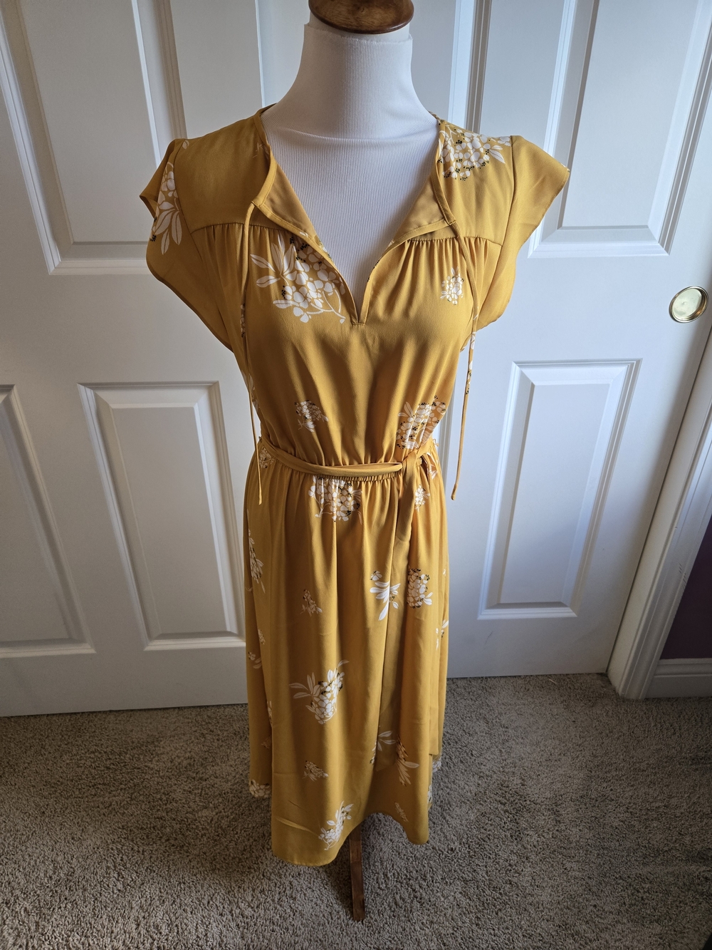 LOFT Mustard Yellow Floral Tie-Waist Midi Dress - Small